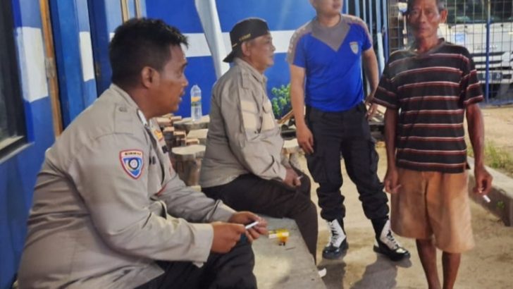 Aipda Arif dan Bripka Dimas semangat lakukan Patroli Mobile dan Dialogis di Wilayah Hukum Polsek Kresek