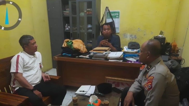 Ipda Agus Purwono PS. Kanit Binkamsa laksanakan sambang kamtibmas serta berikan himbauan kepada masyarakat