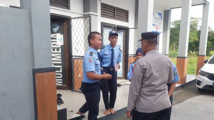Cegah Perundungan, Ipda Agus Purwono PS. Kanit Binkamsa Satbinmas Polresta Tangerang Edukasi Siswa