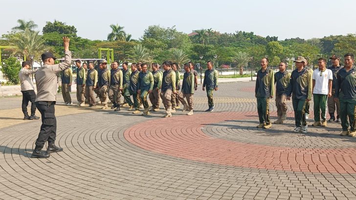 Aipda Dwi Mulyono, S.H. Berikan Pembinaan terhadap Satpol PP Kab. Tangerang