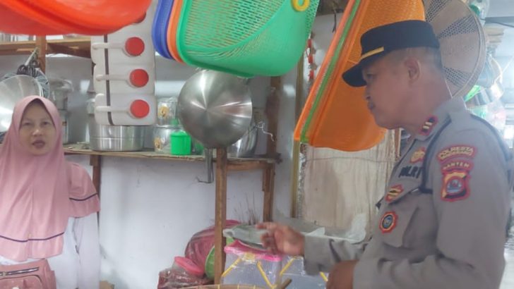 JAGA KAMTIBMAS JELANG  PILKADA 2024, PS. KANIT BINTIBSOS SAT BINMAS POLRESTA TANGERANG HIMBAU MASYARAKAT