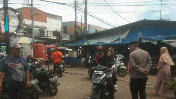 Aipda Ansori PS. Kasubnit Binpolmas Satbinmas Polresta Tangerang melakukan imbauan kepada  warga masyarakat untuk ikut serta dalam menjaga keamanan dan ketertiban
