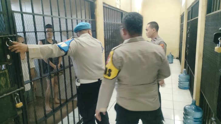 Pengecekan ruang tahanan Polresta Tangerang oleh Sipropam