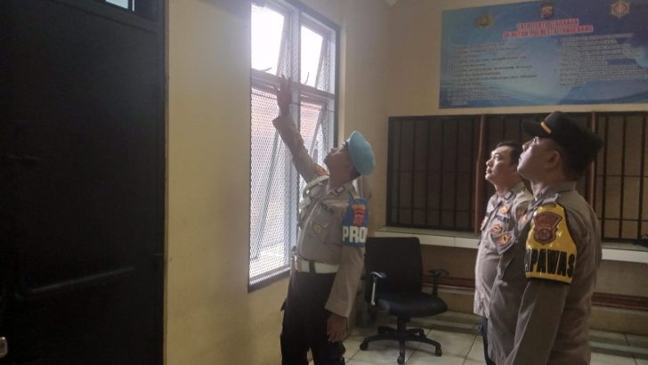 Cek CCTV ruang tahanan Polresta Tangerang guna antisipasi keamanan