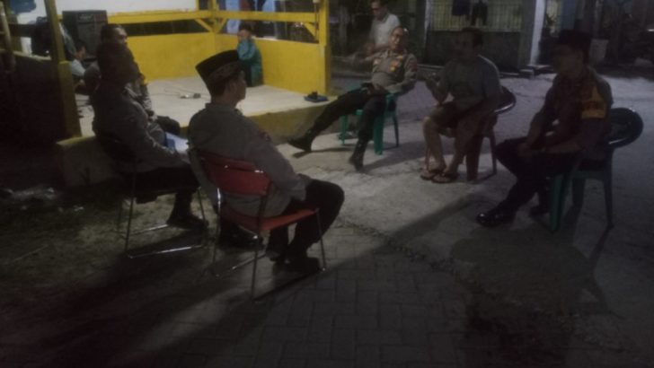 Kegiatan sambang pos Satkamling di Perumahan perum pesona wibawa praja Rt.03/06 ds jeungjing kec cisoka kab Tangerang