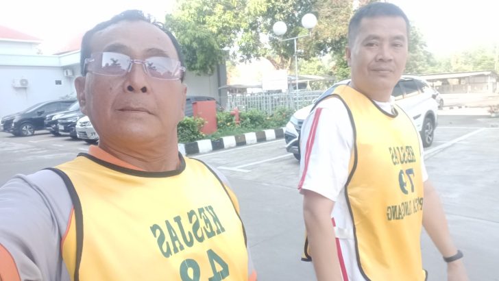Personil Satbinmas Mengikuti Kesempatan Jasmani Di lapangan polresta Tangerang