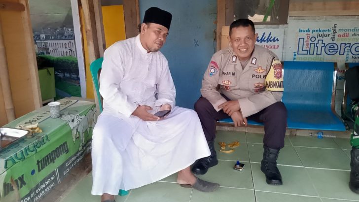 Bhabinkamtibmas Sambang Warga Sampaikan Pesan Kamtibmas