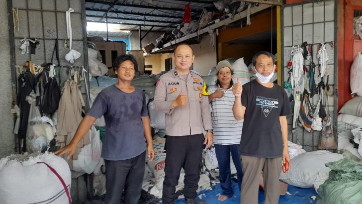 Aipda Ahmad Agus Hafiudin Sambang Ke Lapak Limbah Sampaikan pesan Harkamtibmas