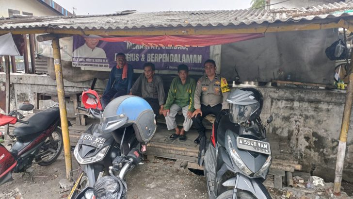 Polsek Cikupa Gencarkan Sambang DDS, Bhabinkamtibmas Beri Himbauan Keamanan kepada Pengendara Ojek