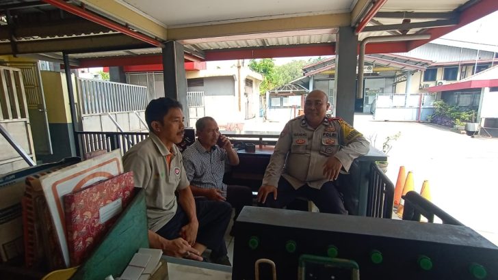 Dorong Kamtibmas, Bhabinkamtibmas Kelurahan Bunder Motivasi Warga Pengangguran untuk Berkarya