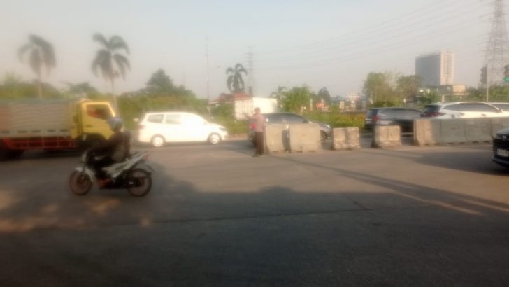 Pengaturan Lalu Lintas Pagi oleh Polsek Cikupa Ciptakan Rasa Aman Pengendara