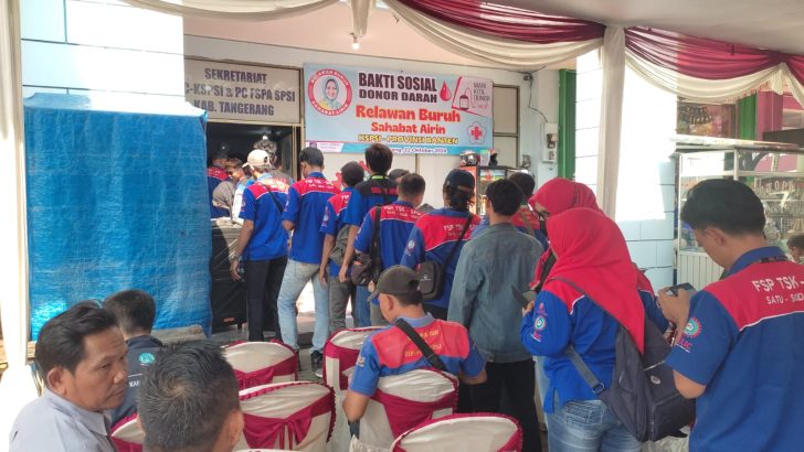 107 Calon Donor Ikuti Kegiatan Donor Darah Relawan Buruh Sahabat Airin di Tangerang