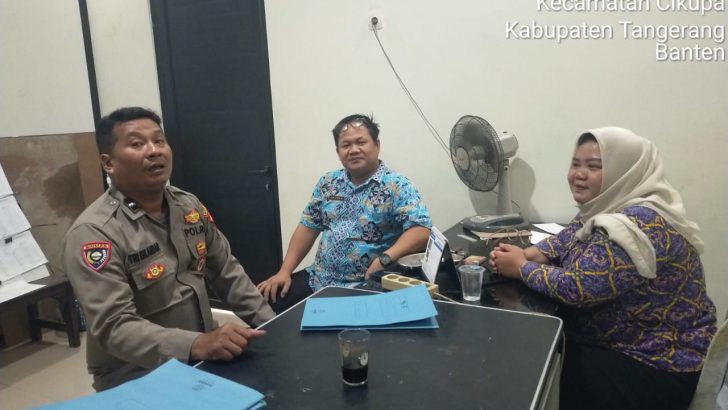 Bhabinkamtibmas Ajak Warga Kp Pulo Berperan Aktif dalam Keamanan Lingkungan