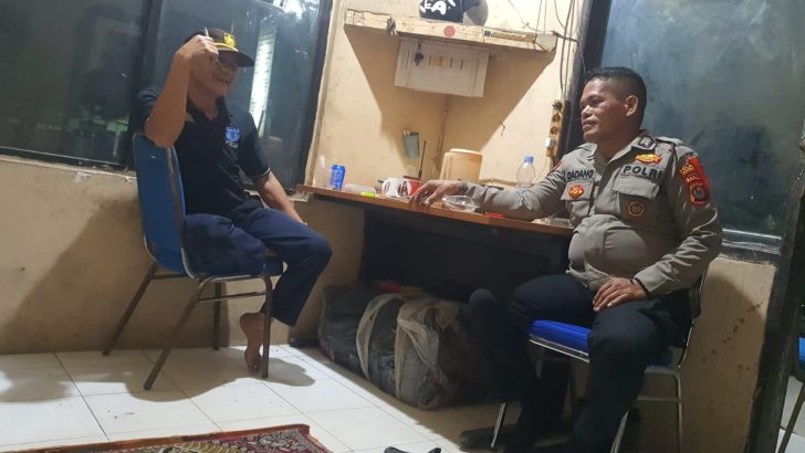 Patroli Sambang, kerap dilakukan Bripka Dadang S demi menjaga Harkamtibmas diwilayah Desa Kresek