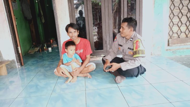 Kesigapan Polisi RW Polsek Kresek dalam segala permasalahan diwilayah, Aiptu Sukarna kunjungi warga di Desa Kemuning