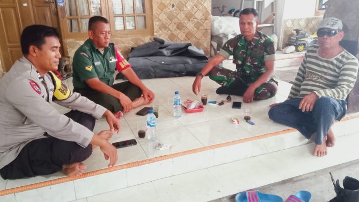 Aiptu Sukarna lakukan Sinergitas TNI-Polri dengan masyarakat yang sangat kokoh, menentukan Harkamtibmas di Desa Patrasana