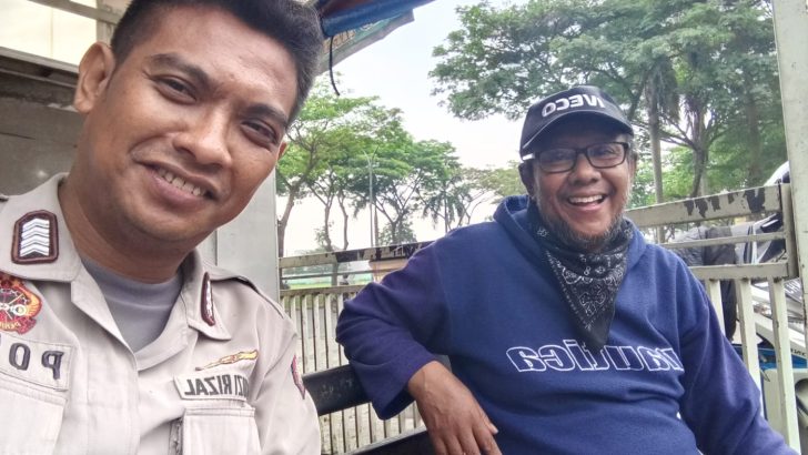 Pendekatan diri kepada warga di Binaannya, Bripka Fauzi R tak henti-hentinya kunjungi warga di Desa Pasirampo