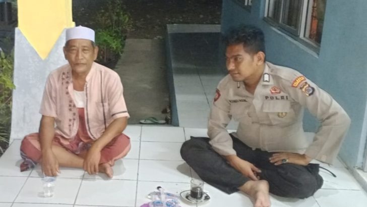 Bripka Rijal aktiv kunjungi Tokoh Agama dalam rangka giat rukun Ulama Umaro di Desa Onyam