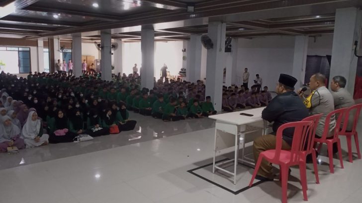 SATBINMAS PENYULUHAN TERHADAP PELAJAR   SMART SYAHIDA KAB TANGERANG