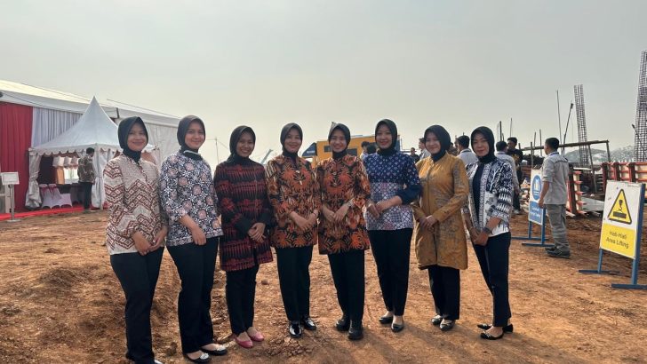 Personil Satbinmas  Pengamanan Kunker Astina Ke Mekar Baru Kronjo