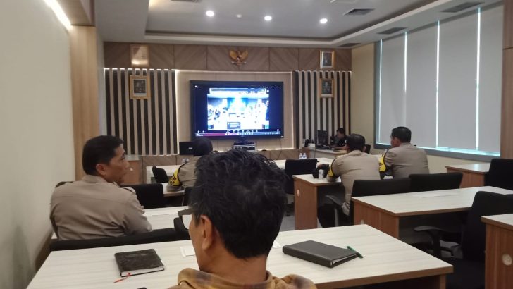 Satbinmas Polresta Tangerang Laksanakan Zoom Meeting: Memastikan Ketersampaian Informasi Melalui Video Conference