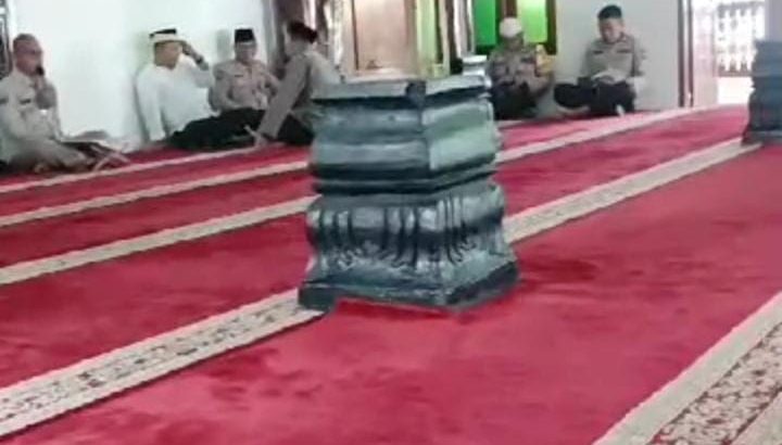 Personel Satbinmas Polresta Tangerang Hadiri Pengajian Rutin untuk Penguatan Nilai Spiritual