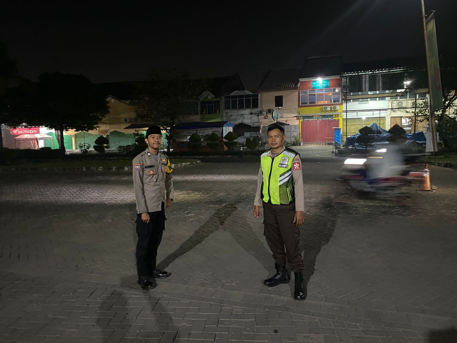 Patroli KRYD Malam Polsek Pasar Kemis Ciptakan Keamanan dan Kenyamanan Masyarakat