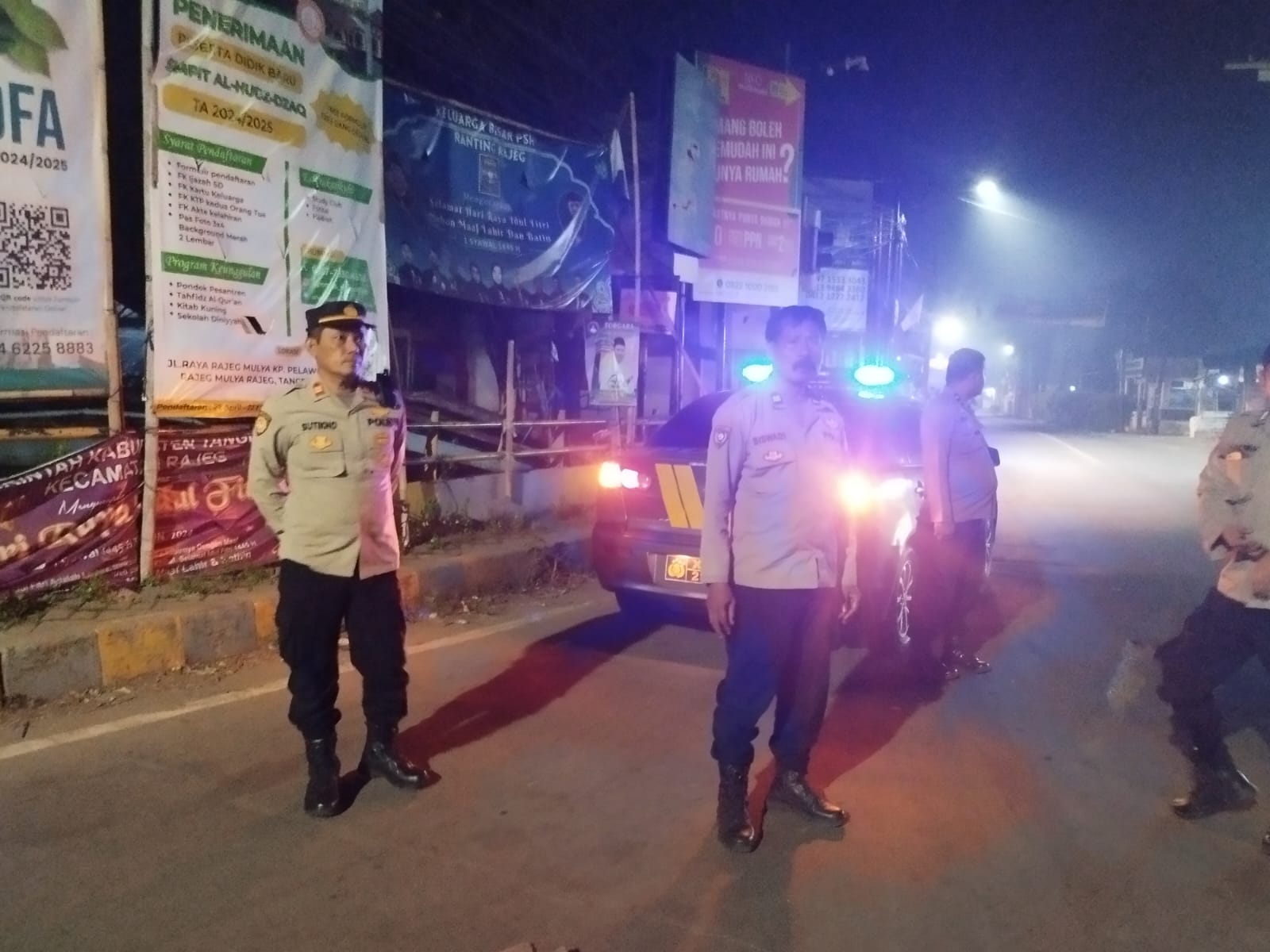 Kabupaten Tangerang – Dalam rangka cipta kondisi situasi Kamtibmas, Kepolisian Sektor Rajeg jajaran Polresta Tangerang Polda Banten menggelar Ops Cipta kondisi atau patroli Kegiatan Rutin Yang Ditingkatkan, di wilayah Kecamatan Rajeg Kabupaten Tangerang, Senin (13/01/2025).