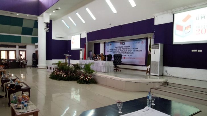 Sinergitas TNI-Polri Amankan Rapat Pleno Pemilu 2019 di Kabupaten Tangerang