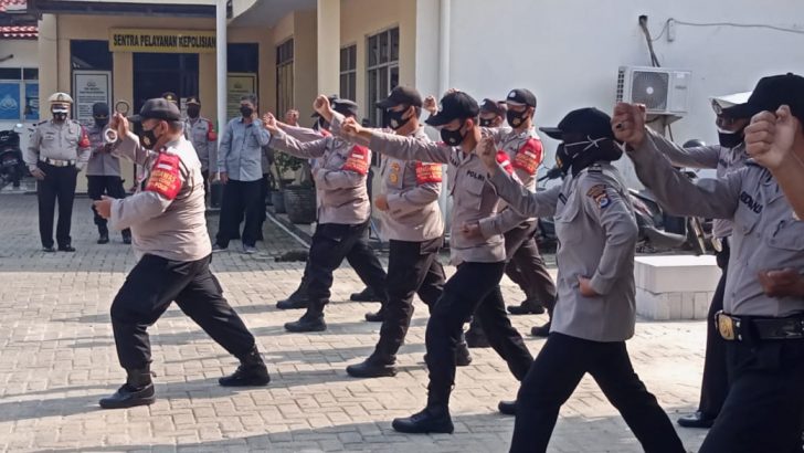 Tingkatkan Kemampuan  Polsek Pasarkemis Polresta Tangerang, Latihan Bos Borgol