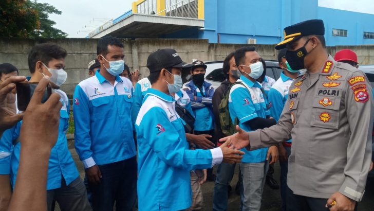Polresta Tangerang Kawal Keberangkatan Massa Aksi Buruh SPN Unras ke Gedung DPR