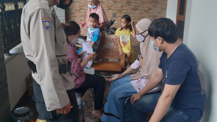 Polsek Panongan Polresta Tangerang Percepat Capaian Vaksinasi dengan Jemput Bola ke Pelosok Desa