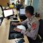 Anggota Bagren Polresta Tangerang melaksanakan tugas sebagai operator Sakti di Polresta Tangerang