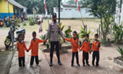Polisi Sahabat Anak, Bhabinkamtibmas Sambangi Paud Cempaka di Desa Sindang Sono