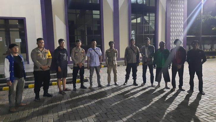 Angota Polsek Mauk Giat Pengecekan Kotak Suara Di PPK Kecamatan Sukadiri