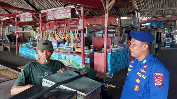 Mencegah Gangguan Kamtibmas Satpolairud Laksanakan Polmas Pesisir