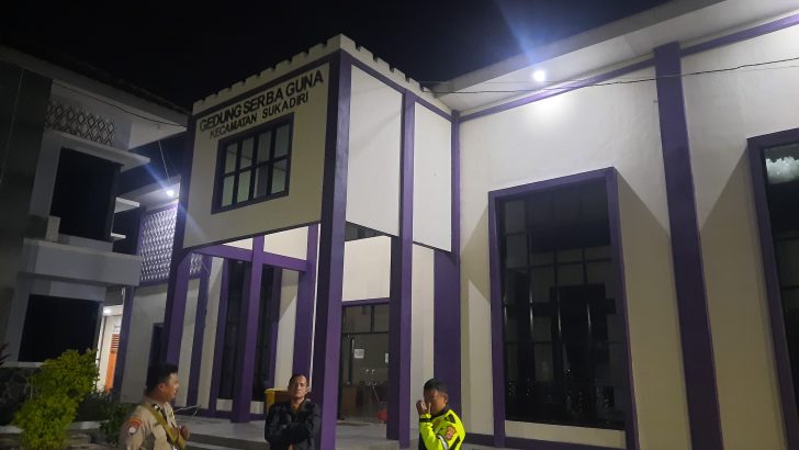 Personil Polsek Mauk Melaksanakan Pengecekan Kotak Suara Di PPK Kecamatan Mauk