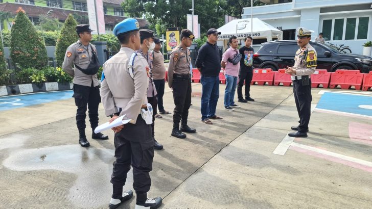 PENGECEKAN APEL SIAGA MAKO OLEH PIKET SIPROPAM POLRESTA TANGERANG
