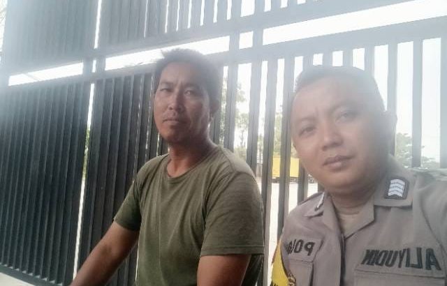 Tekan gangguan kamtibmas Personil Polsek Cisoka Melaksanakan Giat Polisi RW