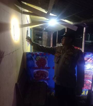 Personil Bhabinkamtibmas Patroli Barcode di titik-titik yang sudah ditentukan