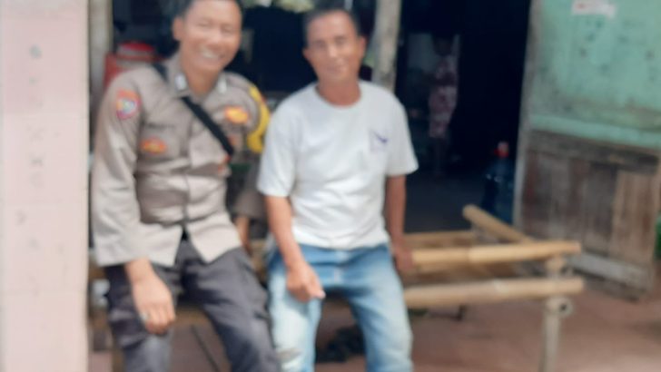 Bripka windhi giat polisi rw 01 desa rajeg