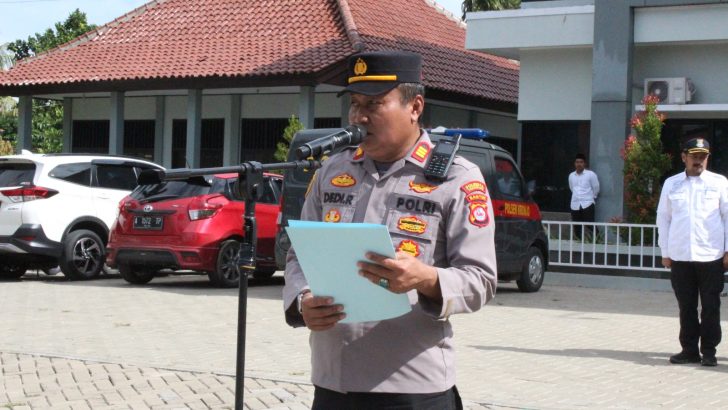 Kpolsek Kronjo Polresta Tangerang Pimpin Apel Linmas Se-Kecamatan Kronjo Dalam Rangka Kesiapan Pengamanan Pemilu Tahun 2024