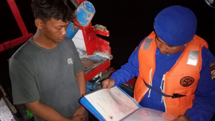 Tingkatkan Giat Patroli Di Wilayah Perairan Lontar Banten Oleh Personel Sat Polairud Polresta Tangerang