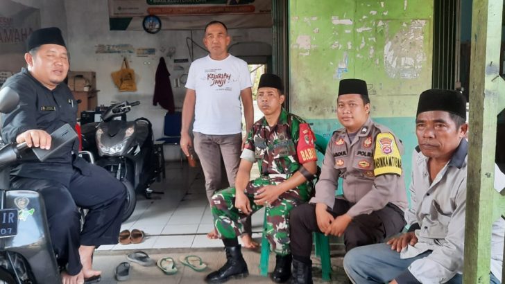 Binamas dan Babinsa Desa Daon jalin silaturahmi dengan tokoh masyarakat