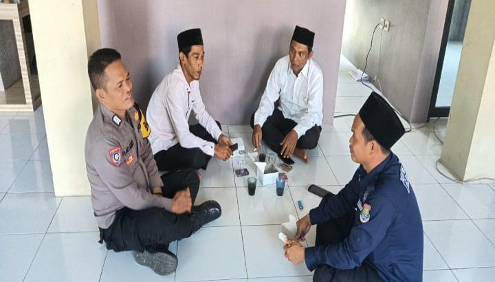 Polsek Kresek lakukan Sambang DDS di Desa, sebagai bentuk upaya menjalin sinergitas dengan masyarakat.