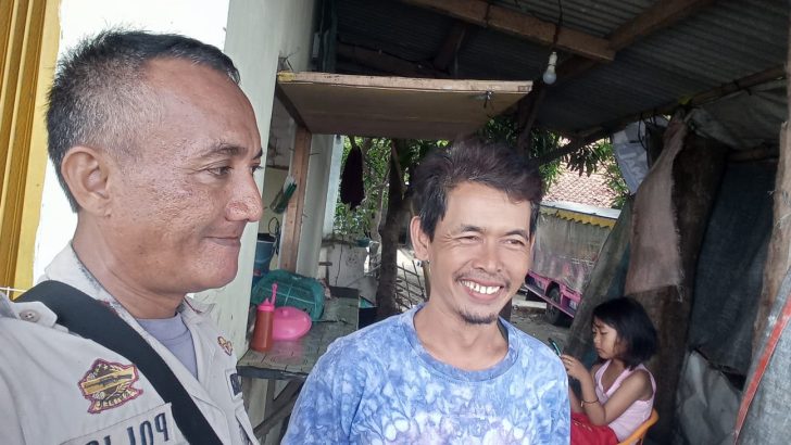 Tetap semangat menjalankan tugas rutin menjaga Harkamtibmas diwilayah, Polsek Kresek lakukan Patroli Mobile dan Dialogis.