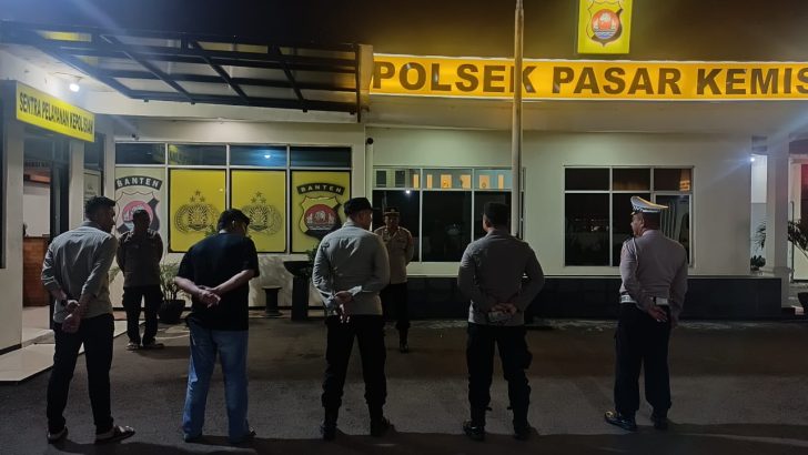 Pawas Polsek Pasar Kemis Pimpin Apel Malam, Sebelum Melaksanakan Tugas