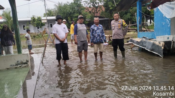 Personil Polsek Mauk Aiptu Suryadi Sambang Dengarkan Keluhan Masyarakat