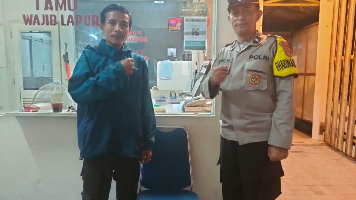Bhabinkamtibmas Polsek Balaraja Polresta Tangerang Lakukan Kegiatan Patroli BarcodeBhabinkamtibmas Polsek Balaraja Polresta Tangerang Lakukan Kegiatan Patroli Barcode