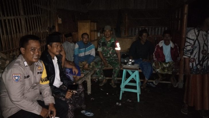 Dalam upaya menjalin sinergitas TNI-Polri dengan masyarakat, Polsek Kresek bersama Koramil 07 Kresek lakukan Sambang DDS di Desa.